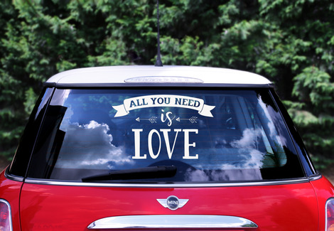 Adesivo per Auto "All you Need is Love"  